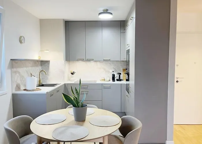 By Mare Free Garage Parking * Zadar